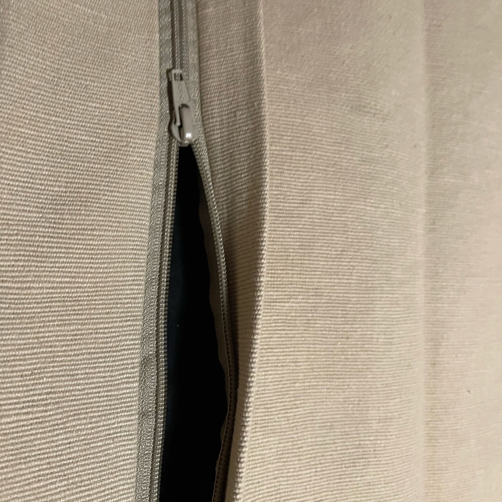 Pottery Barn Vintage Wool Tribal Kilim Pillow Cover, 18” - Picture 7 of 8